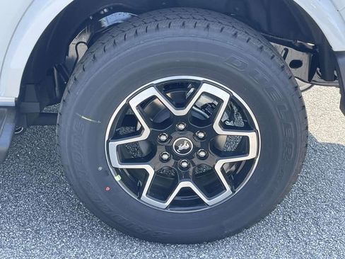 New 2026 Ford Bronco Outer Banks AWD/4WD image 8