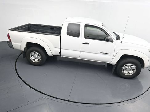 Used 2009 Toyota Tacoma PreRunner w/ SR5 Pkg #2 RWD image 26