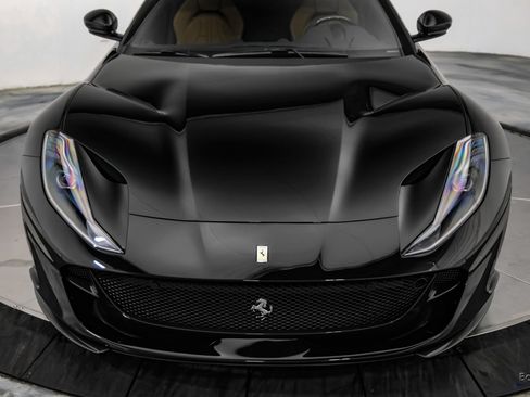 Used 2022 Ferrari 812 GTS RWD image 40