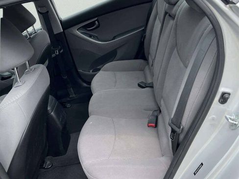 Used 2016 Hyundai Elantra SE FWD image 26