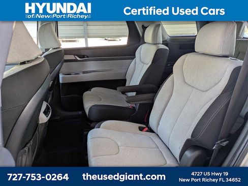 Certified 2021 Hyundai Palisade SEL w/ Convenience Package image 19