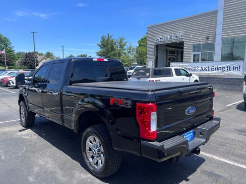 Used 2018 Ford F250 Lariat w/ Lariat Ultimate Package AWD/4WD image 5