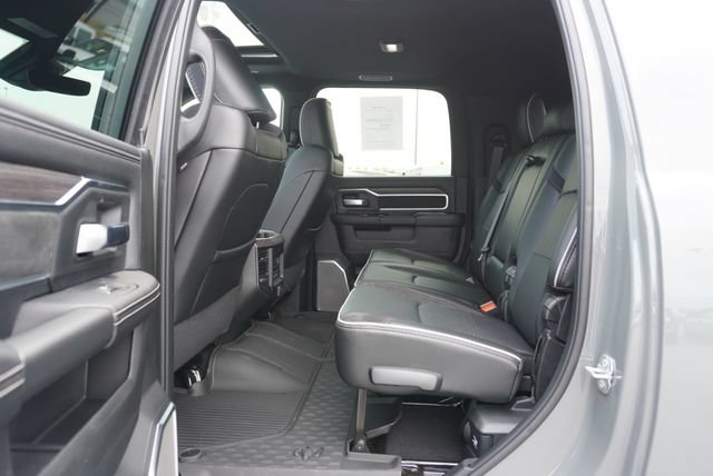 Used 2026 RAM 3500 Laramie AWD/4WD image 28