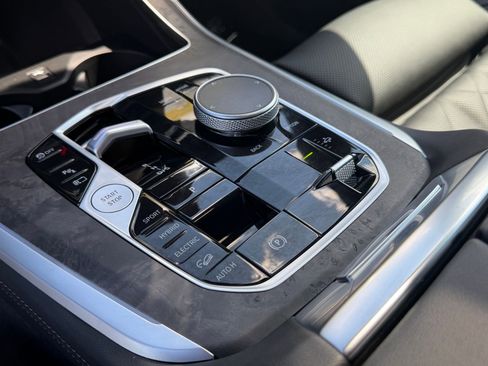 New 2026 BMW X5 xDrive50e image 28
