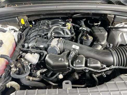 Used 2023 Jeep Grand Cherokee L Laredo AWD/4WD image 30