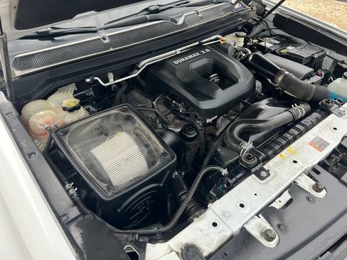 Used 2017 Chevrolet Colorado Z71 AWD/4WD image 39