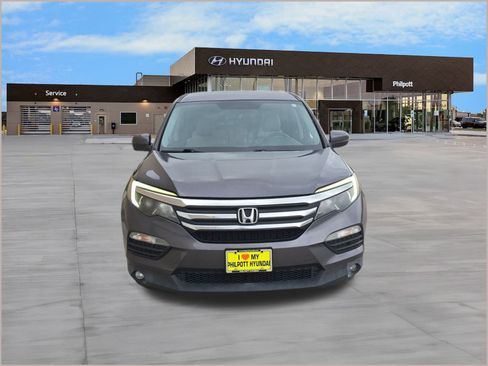 Used 2018 Honda Pilot EX image 6