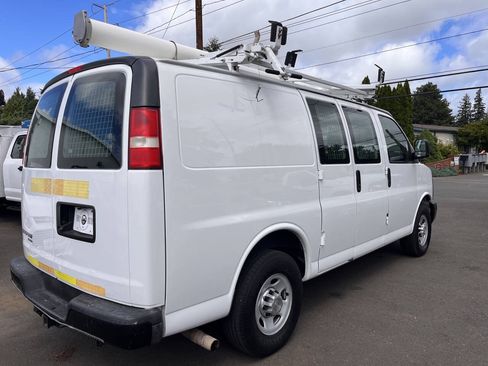 Used 2013 Chevrolet Express 2500 RWD image 5