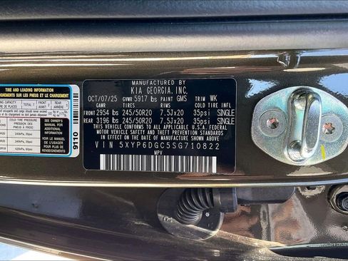 Used 2025 Kia Telluride S AWD/4WD image 35