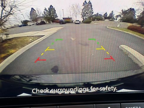 Used 2024 Nissan Rogue SV image 19