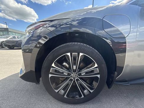 Used 2024 Toyota bZ4X AWD image 10
