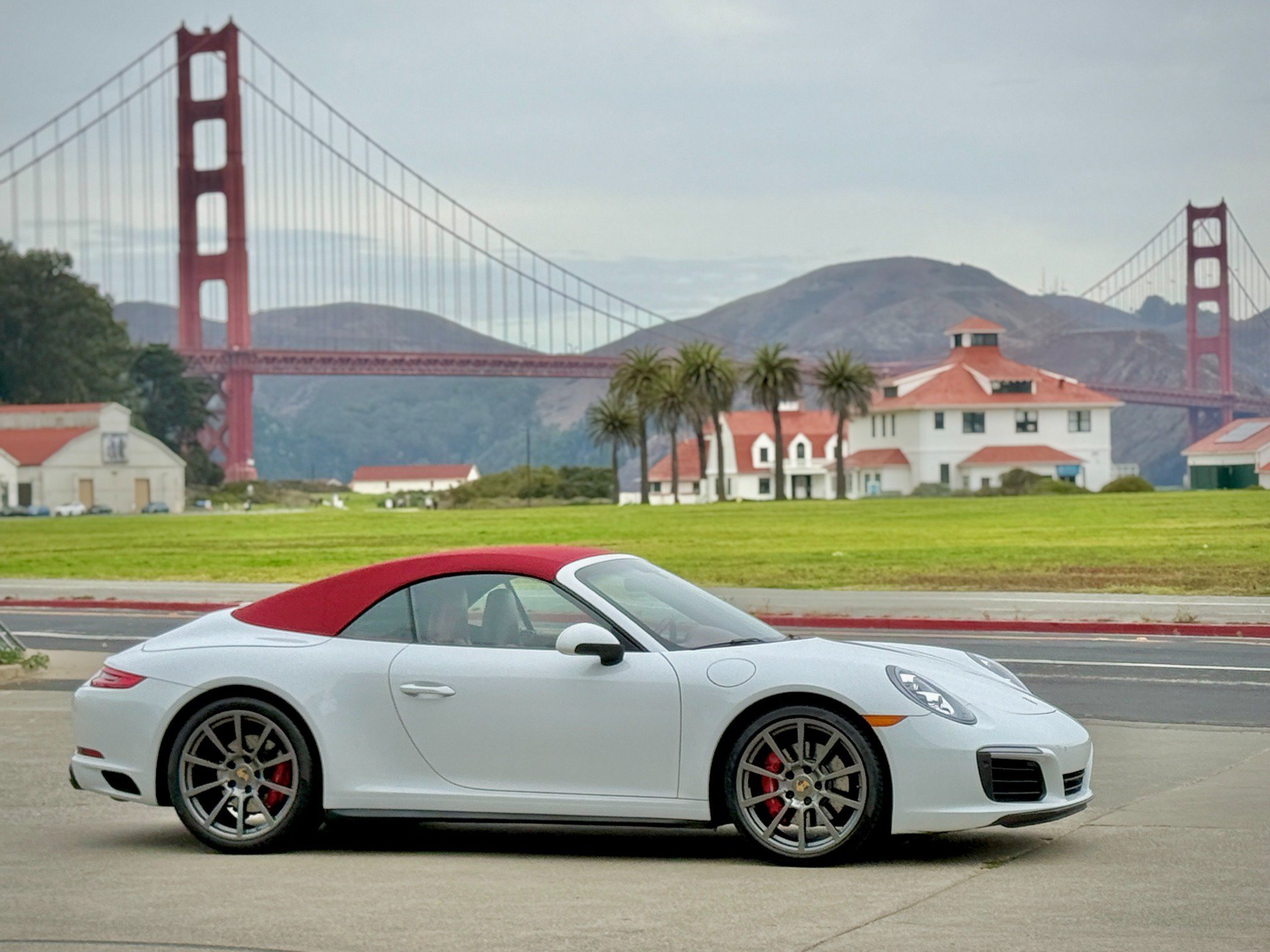 Used 2019 Porsche 911 Carrera 4S AWD/4WD image 23