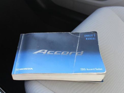 Used 2015 Honda Accord LX image 31