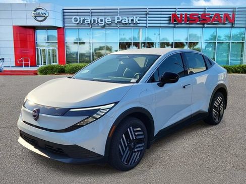 New 2026 Nissan Leaf SV+ w/ Floor Mat Package (SV+) FWD image 4