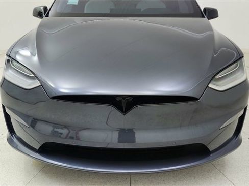 Used 2022 Tesla Model X Base image 8