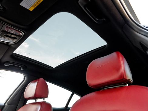 Used 2019 Kia Stinger GT2 image 20