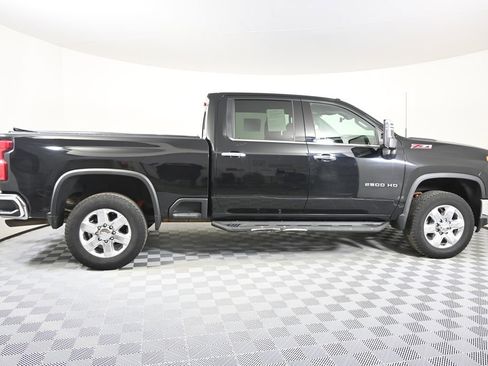 Used 2020 Chevrolet Silverado 2500 LTZ w/ LTZ Premium Package AWD/4WD image 8