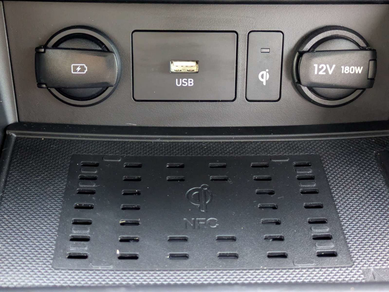 Used 2023 Hyundai Kona Limited FWD image 26