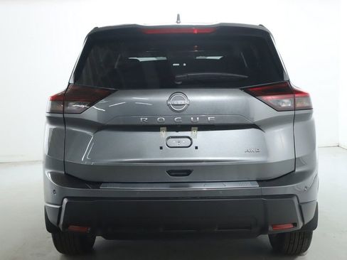 Certified 2026 Nissan Rogue SV AWD/4WD image 43