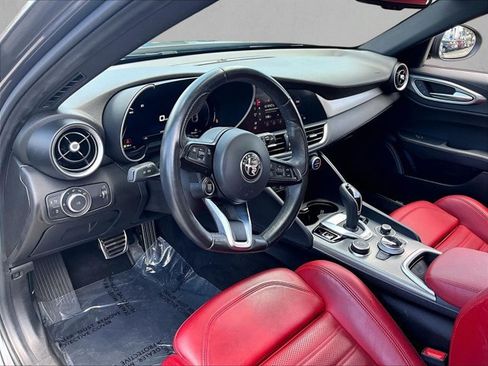 Used 2024 Alfa Romeo Giulia Ti w/ Performance Driving Package RWD image 14