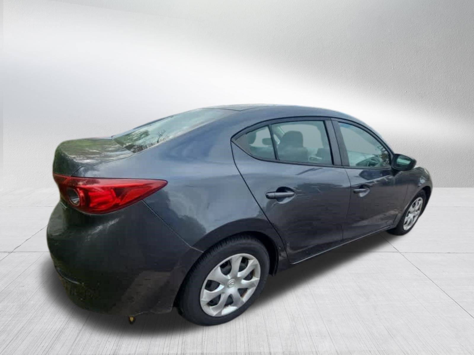 Used 2015 MAZDA MAZDA3 i Sport FWD image 4