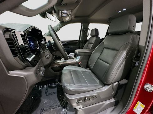 Used 2025 Chevrolet Silverado 1500 LTZ AWD/4WD image 22