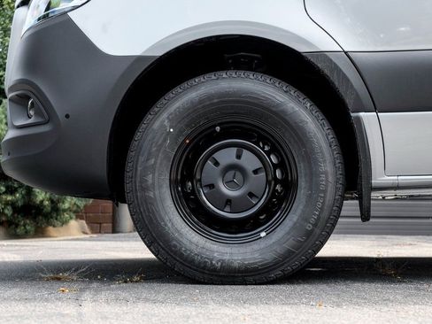 New 2025 Mercedes-Benz Sprinter 2500 image 4