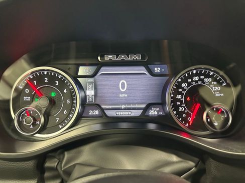 Used 2025 RAM 1500 Laramie image 23