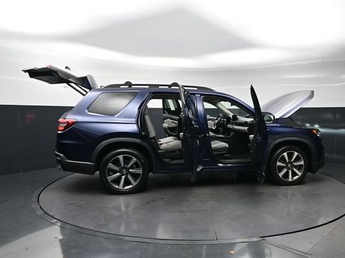 Certified 2023 Honda Pilot Elite image 35