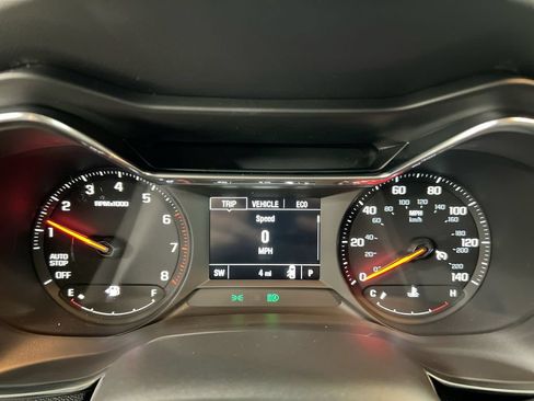 Used 2023 Chevrolet TrailBlazer LT w/ Convenience Package FWD image 11