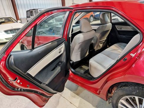 Used 2014 Toyota Corolla LE Premium image 18