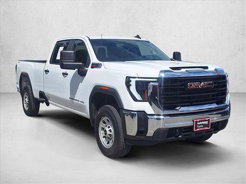 Used 2024 GMC Sierra 3500 Pro AWD/4WD image 3
