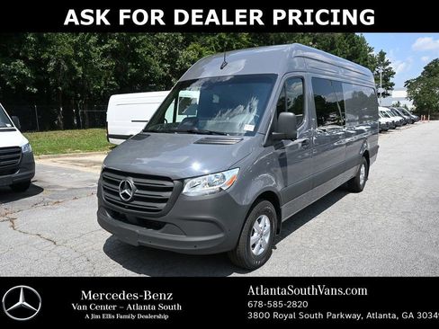Used 2025 Mercedes-Benz Sprinter 2500 image 1