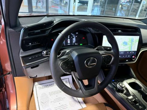 Used 2024 Lexus RZ 450e Premium w/ Technology Package AWD/4WD image 33