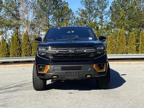 Used 2025 Ford Expedition Tremor image 12