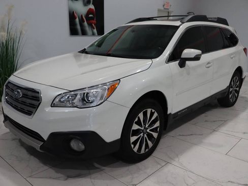 Used 2016 Subaru Outback 2.5i Limited AWD/4WD image 5