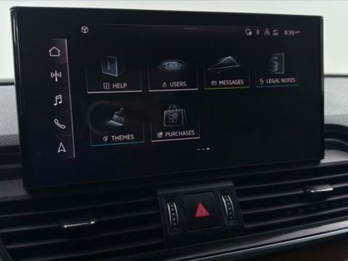 Used 2023 Audi Q5 2.0T Premium w/ Convenience Package AWD/4WD image 32
