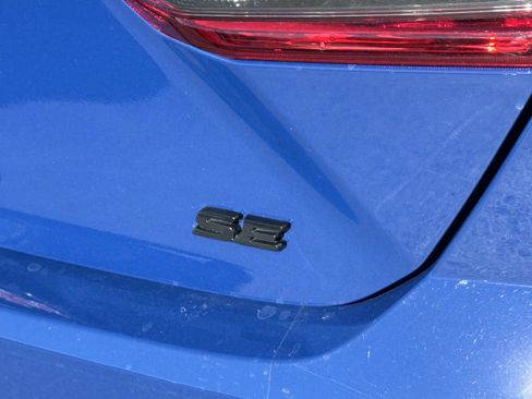 Used 2025 Toyota Camry SE w/ Convenience Package image 41