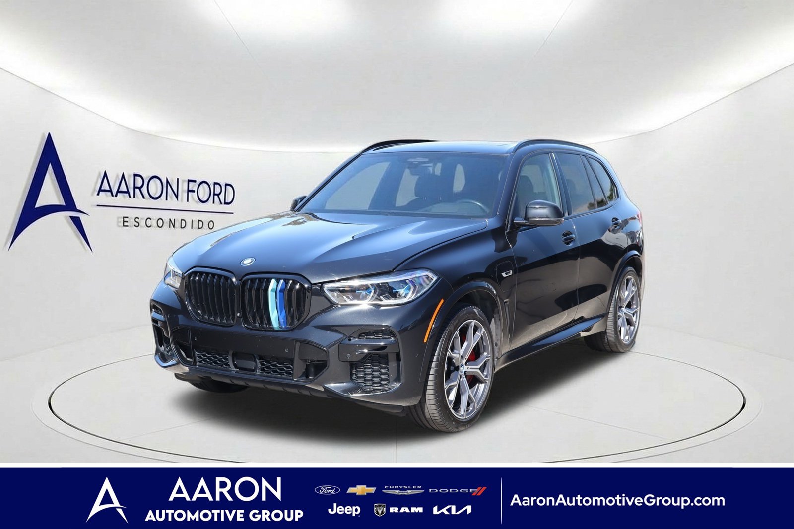 Used 2022 BMW X5 xDrive45e w/ M Sport Package AWD/4WD image 1