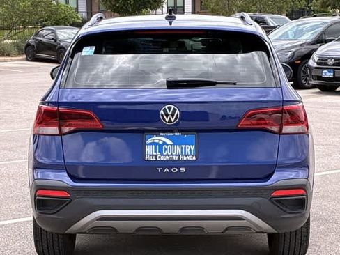 Used 2023 Volkswagen Taos S w/ Driver Assistance Package FWD image 5