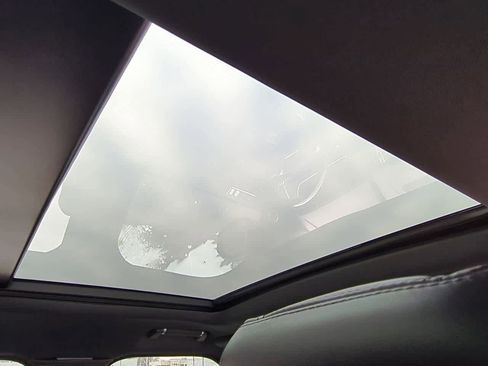 Used 2021 Land Rover Range Rover Westminster Edition image 21