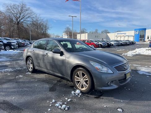 Used 2015 INFINITI Q40 AWD w/ Navigation Package image 6