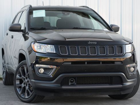 Used 2021 Jeep Compass Latitude w/ Driver Assistance Group image 2