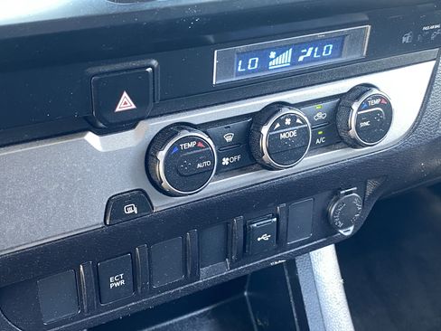 Used 2021 Toyota Tacoma SR RWD image 23