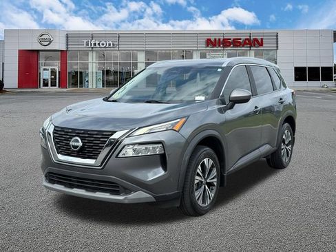 Used 2023 Nissan Rogue SV w/ SV Premium B Package FWD image 3
