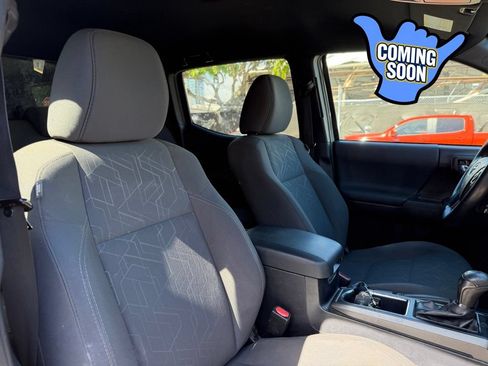 Used 2017 Toyota Tacoma TRD Sport RWD image 15