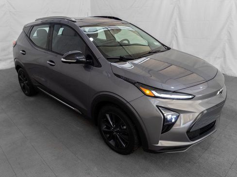 Used 2022 Chevrolet Bolt EUV Premier w/ Launch Edition image 10