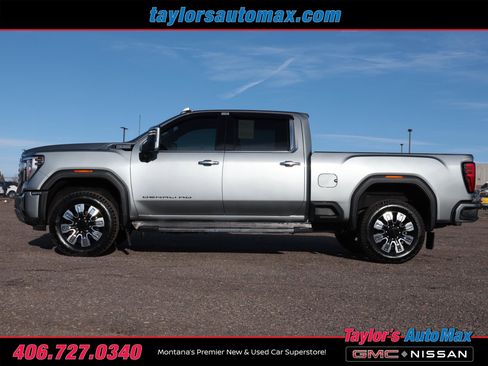 Used 2024 GMC Sierra 3500 Denali w/ Denali Reserve Package image 55