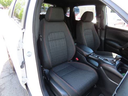Certified 2023 Honda HR-V Sport image 16