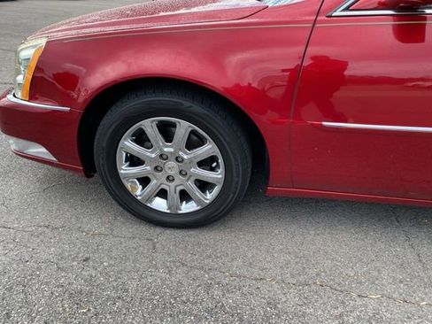 Used 2011 Cadillac DTS Luxury image 9